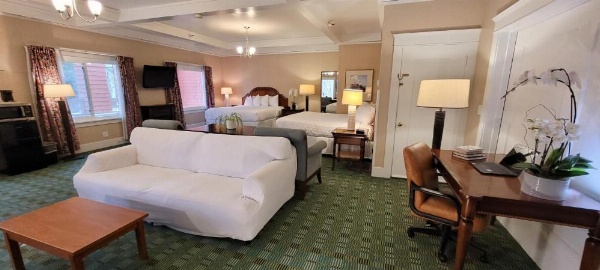 Butterfly Grove Inn image 41